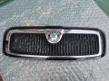 Оригинална решетка на преден капак за Skoda Superb I (2001 -2008), снимка 1