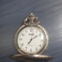 Часовник, снимка 3 - Антикварни и старинни предмети - 38080728