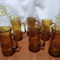 Ретро стъклени чашки , снимка 1 - Антикварни и старинни предмети - 42868014