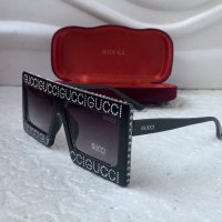 Gucci дамски слънчеви очила с камъни маска, снимка 10 - Слънчеви и диоптрични очила - 31091094