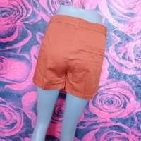 Керемидени къси панталони Л/ХЛ, снимка 2 - Къси панталони и бермуди - 37561217