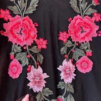 Черно мрежесто боди с дълъг ръкав и бродирани цветя 🌸, снимка 2 - Блузи с дълъг ръкав и пуловери - 44198704