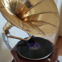 Старинен грамофон с фуния, снимка 6 - Антикварни и старинни предмети - 37956257
