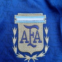 Тениска Батистута - Аржентина, ретро легенди , снимка 3 - Футбол - 44571693