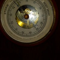 Барометър с термометър, снимка 4 - Стенни часовници - 35293340