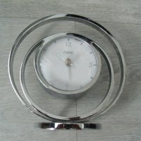 № 4431 стар настолен часовник  next   - кварцов механизъм  - работещ  - метална рамка , снимка 1 - Други - 29743909