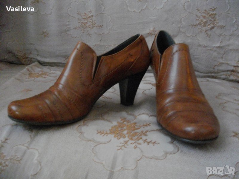 Елегантни бежови обувки на висок ток, снимка 1