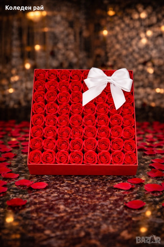 Луксозна квадратна кутия с 49 вечни рози, снимка 1