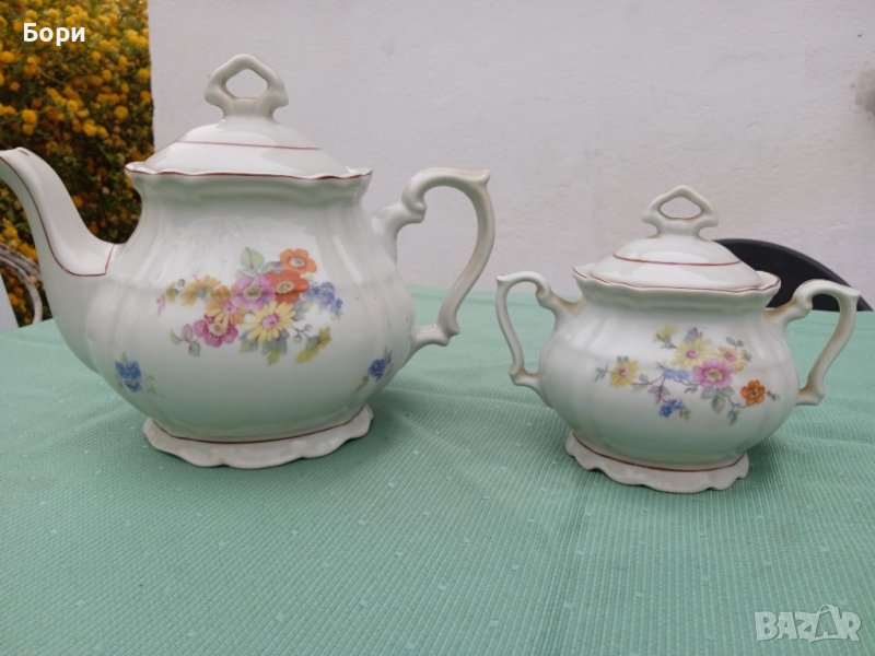 Порцелан чайник и захарница, снимка 1