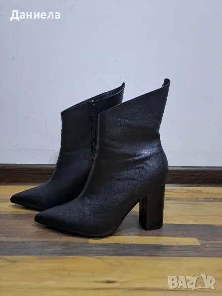 Дамски боти с дебел ток, снимка 1
