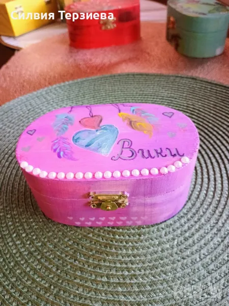 Ръчно изработена дървена кутия, снимка 1