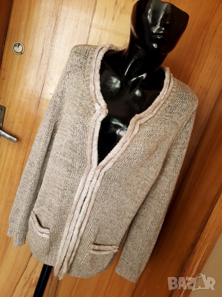 Бежова жилетка с декорация верижки ХЛ, снимка 1