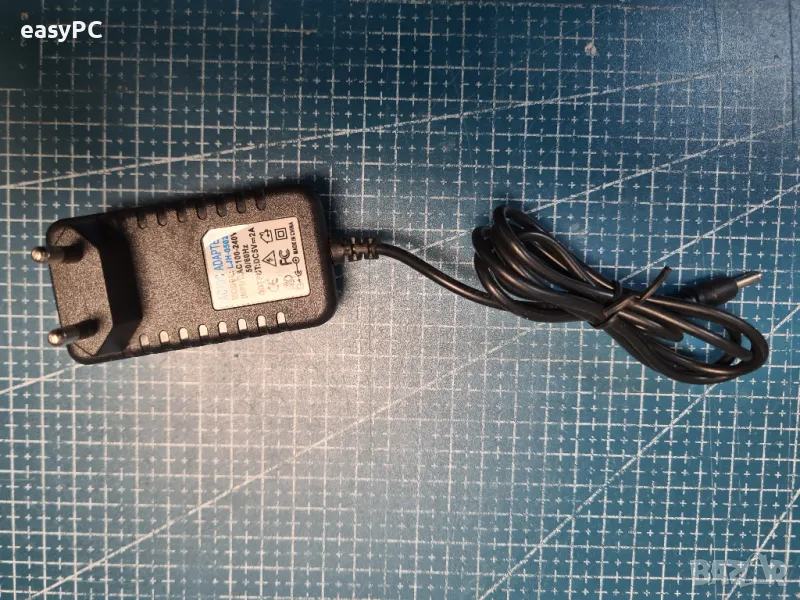 Оригинален захранващ адаптер LJH-0502 5V 2A, снимка 1