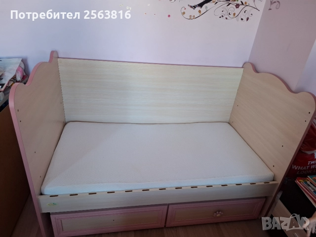 Голямо детско легло/кошара/ на три нива с люлеещ механизъм и матрак, снимка 2 - Мебели за детската стая - 52116212