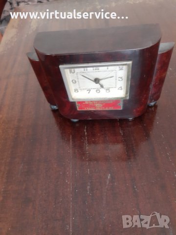 Старинен Часовник от 40-те години, снимка 1 - Антикварни и старинни предмети - 37731594