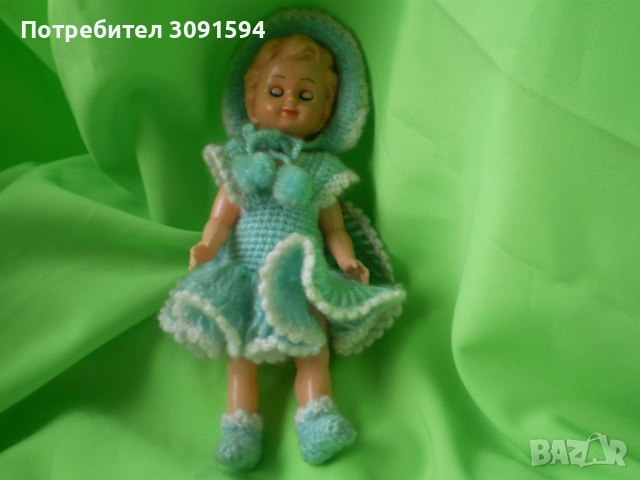 Винтидж кукла целулит подв        Кукла с движещ  ръце и крака мигащи сини очи произведена в Италия , снимка 3 - Колекции - 51735903