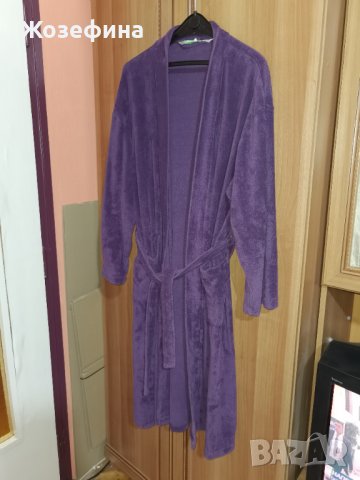 Тъмно лилав халат, снимка 1