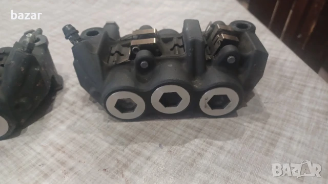 Спирачни апарати за Ямаха R1 2008 г., снимка 2 - Мотоциклети и мототехника - 50916410