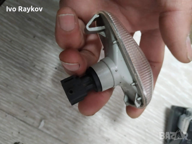 Мигач , калник за SAAB 93 , 2003+, снимка 3 - Части - 52092141