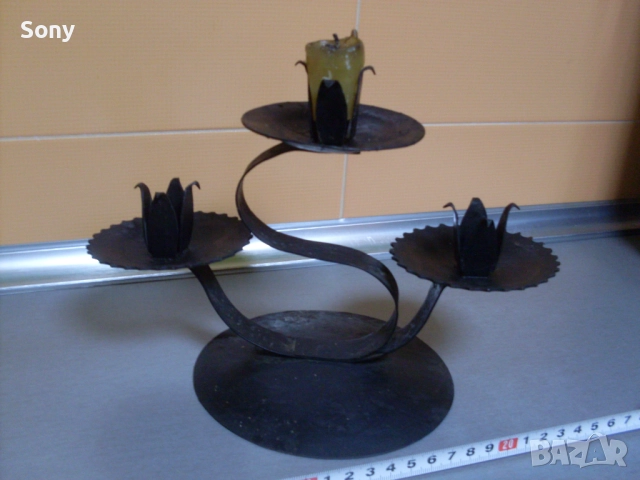 Стар железен свещник., снимка 5 - Антикварни и старинни предмети - 52712492