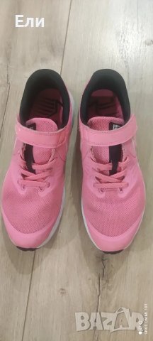 Маратонки Nike, 35 номер