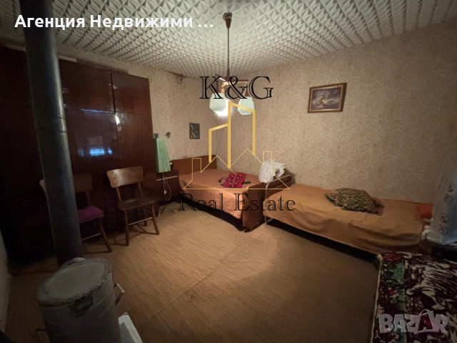 Едноетажна къща в гр. Завет, снимка 3 - Къщи - 52222972