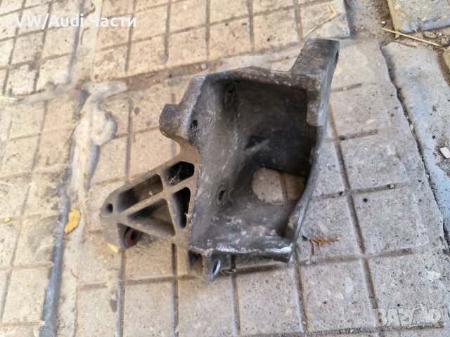 Захват лапа конзола стойка двигател за Голф 3 Пасат Венто Поло Golf 3 Passat Vento/ 028145523A, снимка 3 - Части - 42765649