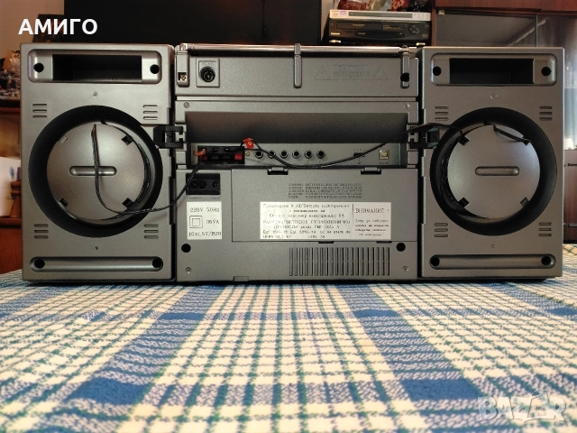 Продавам радио касетофон, снимка 5 - Радиокасетофони, транзистори - 54313119