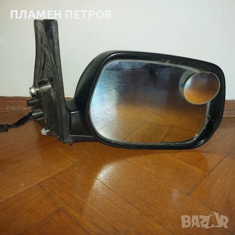 Продавам външно огледало дясно ТОЙОТА РАВ4 2005год.ЛЯВ ВОЛАН