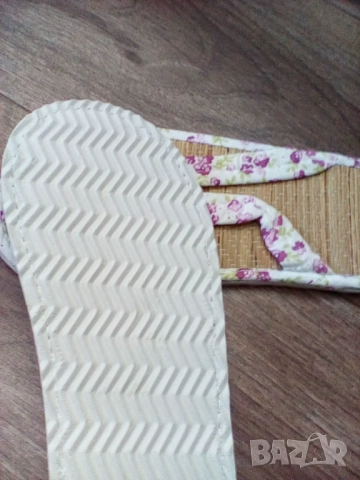 Дамски домашни чехли Уайкики НОВИ, снимка 10 - Пантофи - 49429505