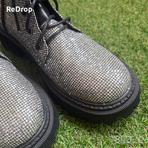 Дамски кубинки бели и сребристи, без марка, снимка 12 - Дамски боти - 54090581