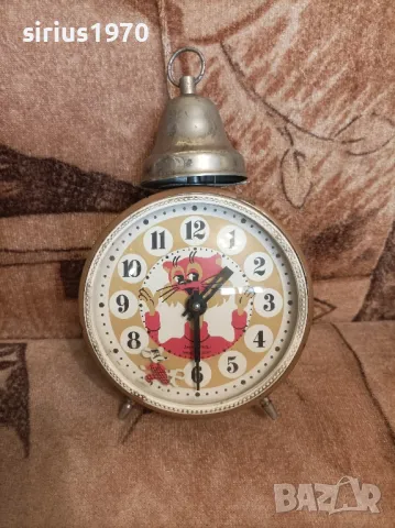 рядък анимиран будилник янтар работещ, снимка 1