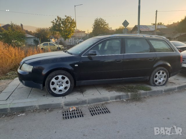 Audi A6 комби 2.5, снимка 3 - Автомобили и джипове - 30556423