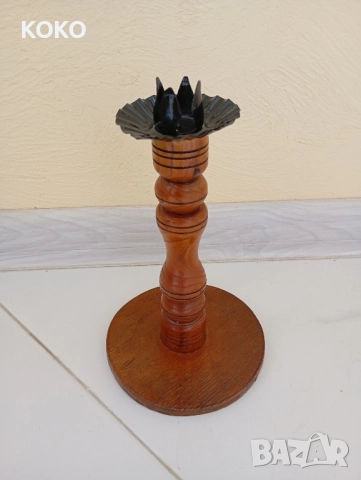 Стар Дървен Свещтник , снимка 2 - Антикварни и старинни предмети - 51823920