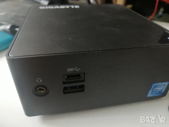 Мини компютър GIGABYTE GB-4105, снимка 10 - Работни компютри - 55715472