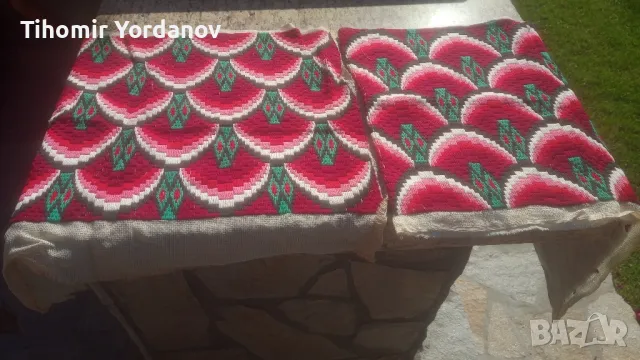 Бродирана възглавница -2 броя., снимка 6 - Антикварни и старинни предмети - 50302846