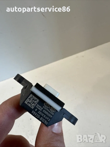 Сензор за удар при катастрофа за KIA Sportage (2020) 95920-B1050, снимка 2 - Части - 53355545