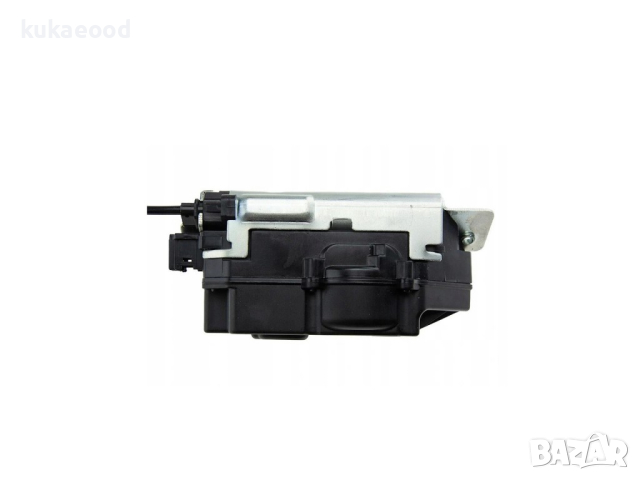 Машинка за заключване на багажник за Mercedes ML W164, GL X164 и R-Class W251, снимка 7 - Части - 44602132