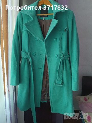Палто цвят мента , снимка 1 - Палта, манта - 44420953