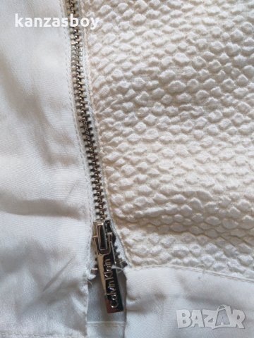 calvin klein страхотна дамска тениска КАТО НОВА, снимка 6 - Тениски - 35505529