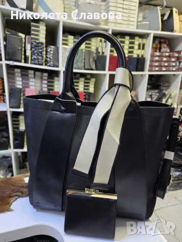 Дамска чанта с идеална вместимост и елегантен дизайн с включено портмоне, снимка 11 - Чанти - 51607596