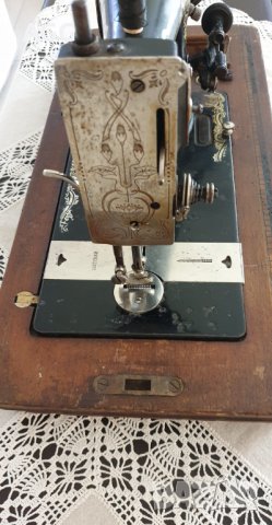 Автентична шевна машина Gritzner модел LUNA, снимка 8 - Антикварни и старинни предмети - 42301726