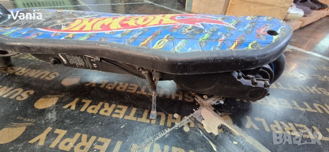 Електрическа тротинетка , снимка 8 - Скейтборд, ховърборд, уейвборд - 52801631