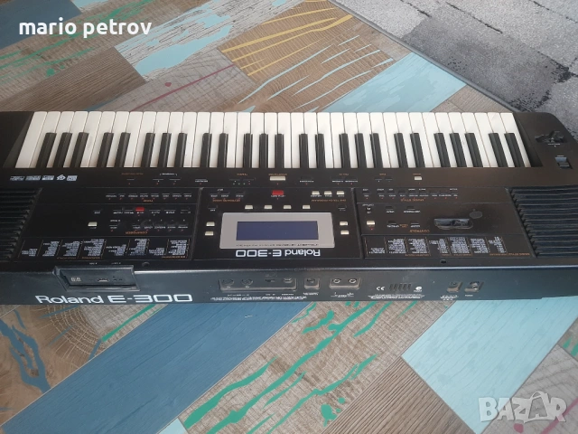 Продавам синтезатор ROLAND E-300 Цена-180 Евро, снимка 14 - Синтезатори - 54072832