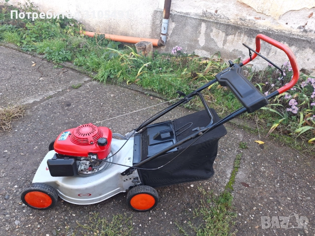 Косачка Honda 4.5к.с. без самоход мулчираща с кош, снимка 4 - Градинска техника - 52160625