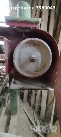Голям дърводелски шлайф, снимка 2 - Други машини и части - 49759039