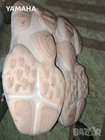 Adidas  Дамски  Сникърси 38____39, снимка 4 - Маратонки - 42605852