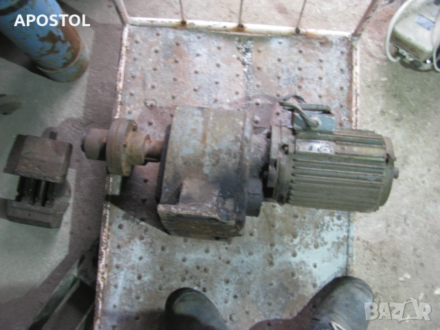 мотор редуктор, снимка 6 - Други машини и части - 54270996