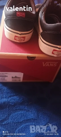 орогинални кецове vans42, снимка 6 - Кецове - 50748304
