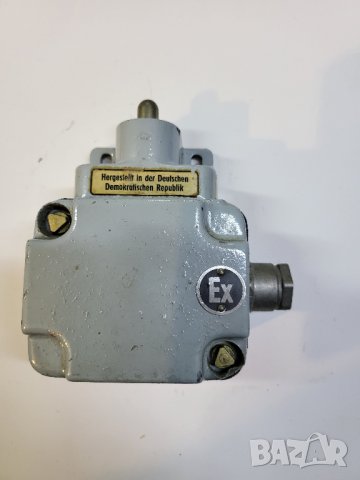 Немски  Взривозащитен Краен изключвател, крайни изключватели, крайн пъпка  серия EX - взривозащитен, снимка 1 - Резервни части за машини - 39568222